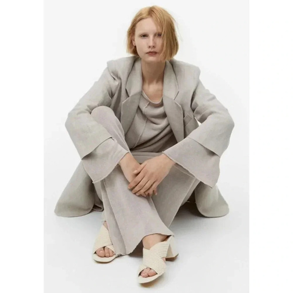 H&M Womens Square Toe Crossover Block Heels Crochet Mules Sandal Beige Sz 8 - Picture 2 of 9